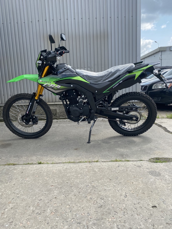 ᐉ Мотоцикл FORTE FT250GY-CBA (зелено-чорний) ➡ купити в Україні