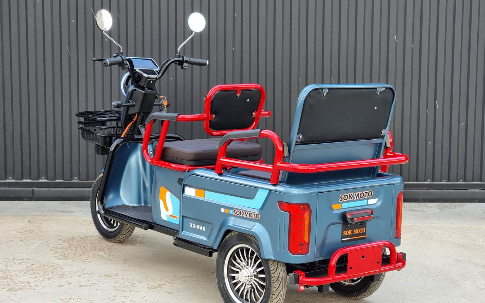 【セール中！】3racing advance s プロポセット ᐉ Электротрицикл трехколесный SOKMOTO X3 МАХ 2025 2000W (Серый