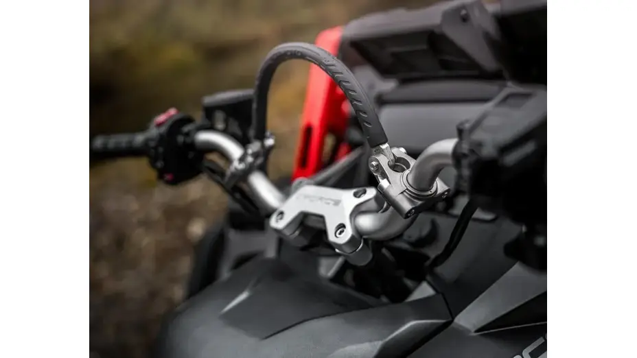 Квадроцикл CFMOTO CFORCE 1000 MV (синій) Квадроцикл CFMOTO CFORCE 1000 MV (синій)[image_num]