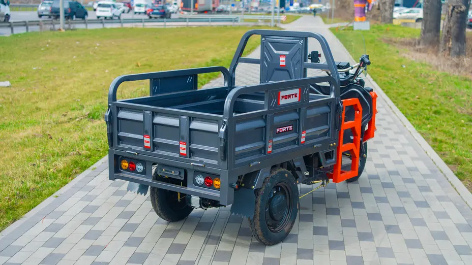 Електротрицикл вантажний FORTE GP-1100-A (сірий) Електротрицикл вантажний FORTE GP-1100-A (сірий)[image_num]