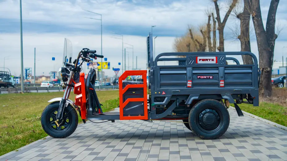 Електротрицикл вантажний FORTE GP-1100-A (сірий) Електротрицикл вантажний FORTE GP-1100-A (сірий)[image_num]