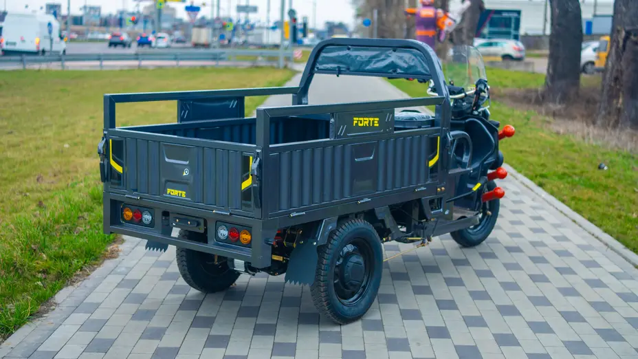 Електротрицикл вантажний FORTE GP-1150-A (сірий) Електротрицикл вантажний FORTE GP-1150-A (сірий)[image_num]