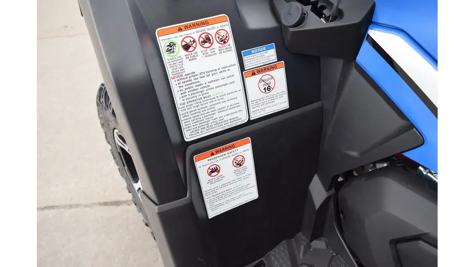 Квадроцикл CFMOTO CFORCE 625 Touring EPS (CF600AU-3L) (синій) Квадроцикл CFMOTO CFORCE 625 Touring EPS (CF600AU-3L) (синій)[image_num]