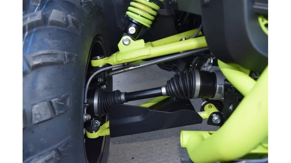 Квадроцикл SEGWAY SNARLER 600GL Deluxe (SGW570F-A5) Black/Green Квадроцикл SEGWAY SNARLER 600GL Deluxe (SGW570F-A5) Black/Green[image_num]