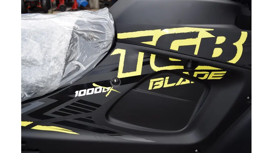 Квадроцикл Blade 1000 LTX EPS Квадроцикл Blade 1000 LTX EPS[image_num]