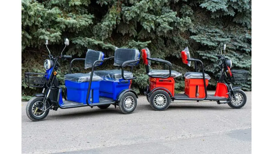 Трицикл електричний пасажирський Геркулес LT650 Трицикл електричний пасажирський Геркулес LT650[image_num]