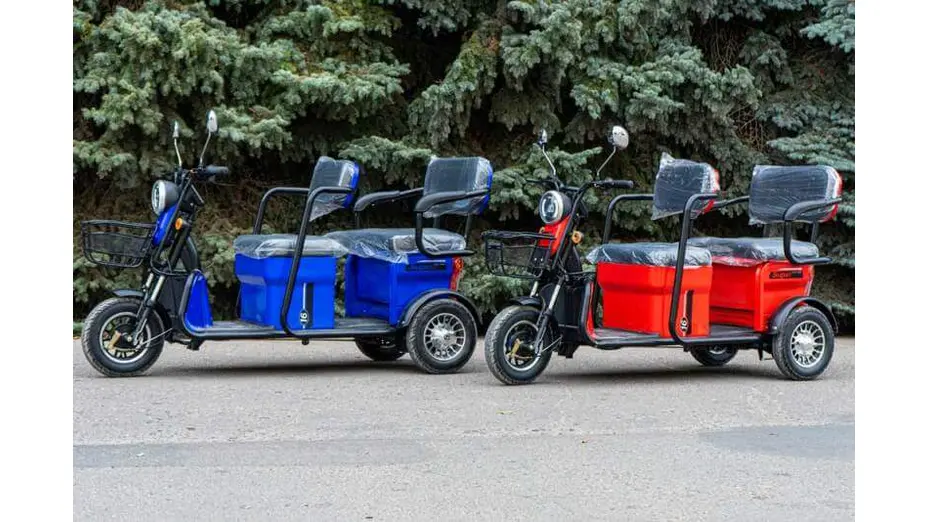 Трицикл електричний пасажирський Геркулес LT650 Трицикл електричний пасажирський Геркулес LT650[image_num]