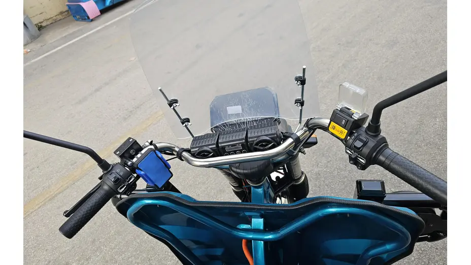 Вантажний електротрицикл SOKMOTO CARGO MAX 2500Вт (Гібрид) Вантажний електротрицикл SOKMOTO CARGO MAX 2500Вт (Гібрид)[image_num]
