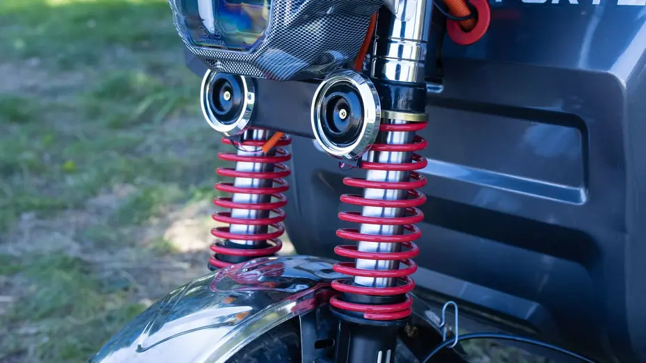 Електротрицикл вантажний FORTE GP-1200-C (сірий) Електротрицикл вантажний FORTE GP-1200-C (сірий)[image_num]