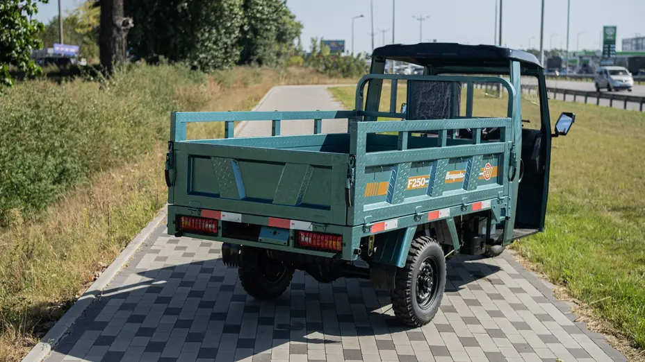 Бензиновий вантажний трицикл ARMADA F250cm3 Бензиновий вантажний трицикл ARMADA F250cm3[image_num]