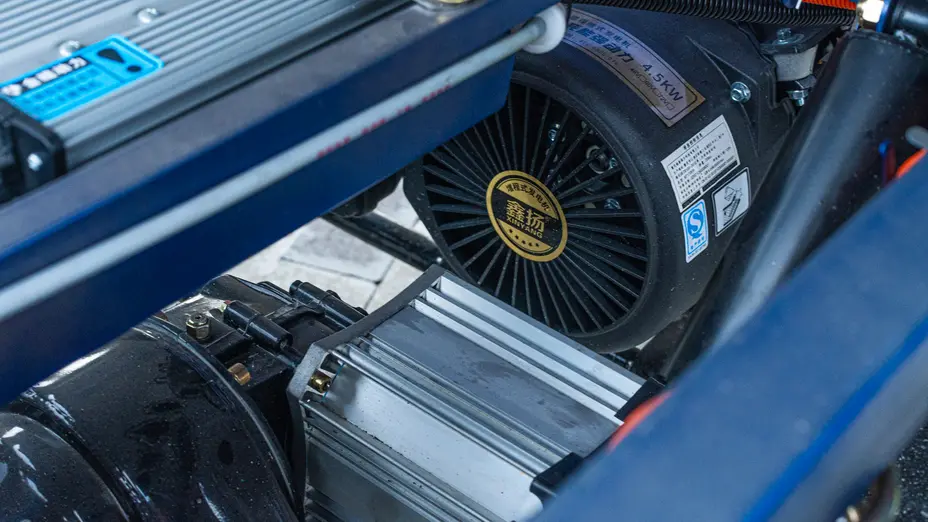 Електротрицикл вантажний FORTE GP-1500-CH (синій) гібрид Електротрицикл вантажний FORTE GP-1500-CH (синій) гібрид[image_num]